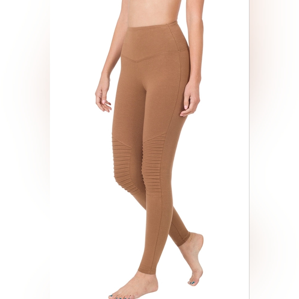 Zenana Outfitters Cotton Wide Waistband Moto Leggings